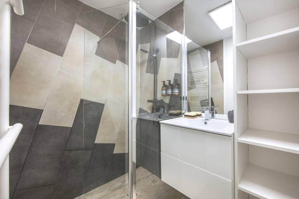 Superbe Appartement, Hypercentre, 4Chambres. Béziers Buitenkant foto