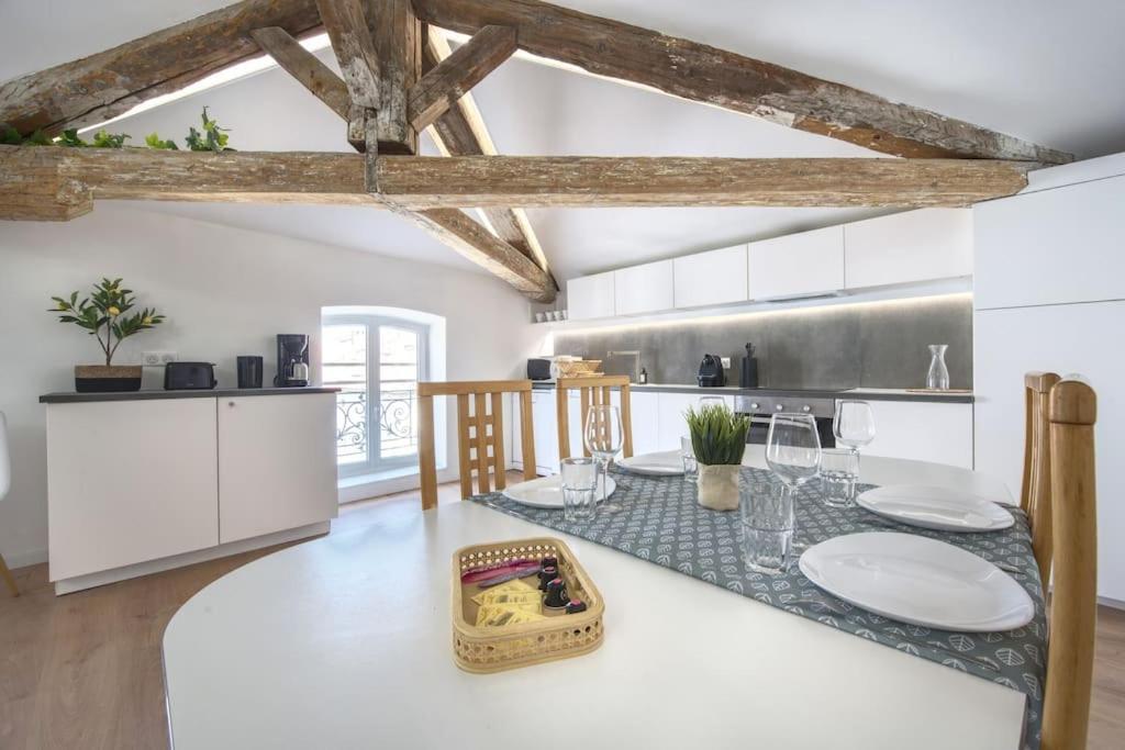 Superbe Appartement, Hypercentre, 4Chambres. Béziers Buitenkant foto