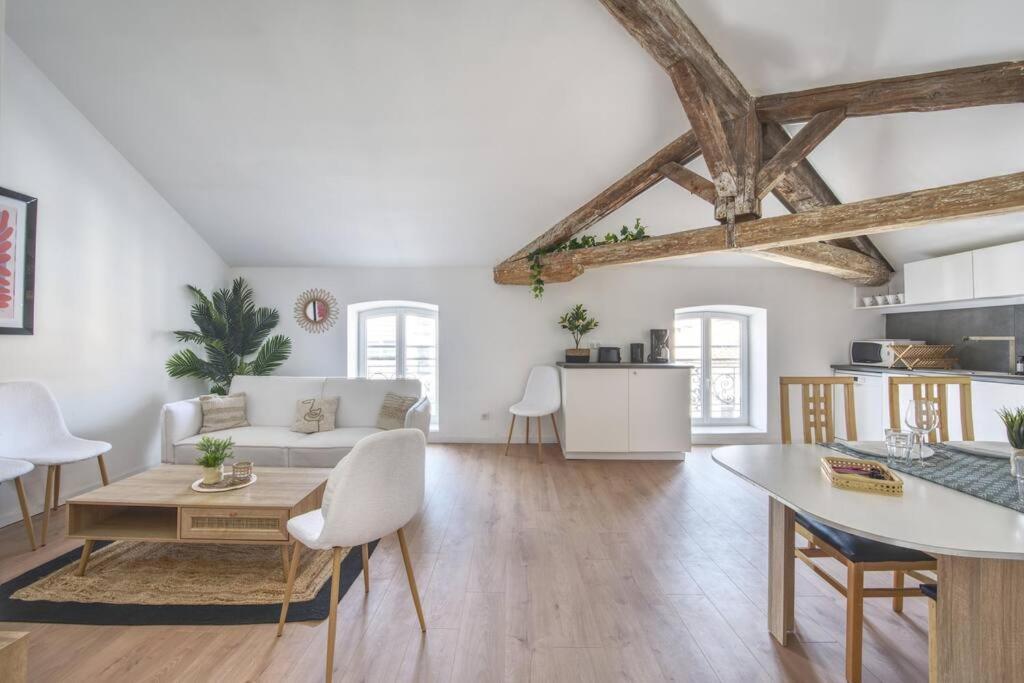 Superbe Appartement, Hypercentre, 4Chambres. Béziers Buitenkant foto